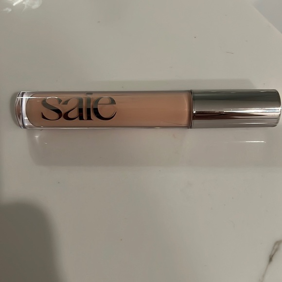 Saie Hydrabeam Concealer in HB TWO - Picture 1 of 3